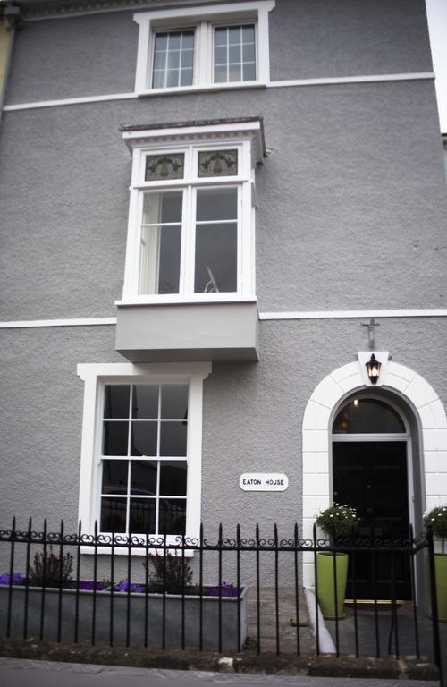 Guest house Eaton House Pembroke